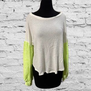 White Waffle Top with Lime Green Sleeves  T63012M  NWT Boutique